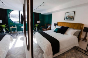 Opulent Gem City Centre Getaway